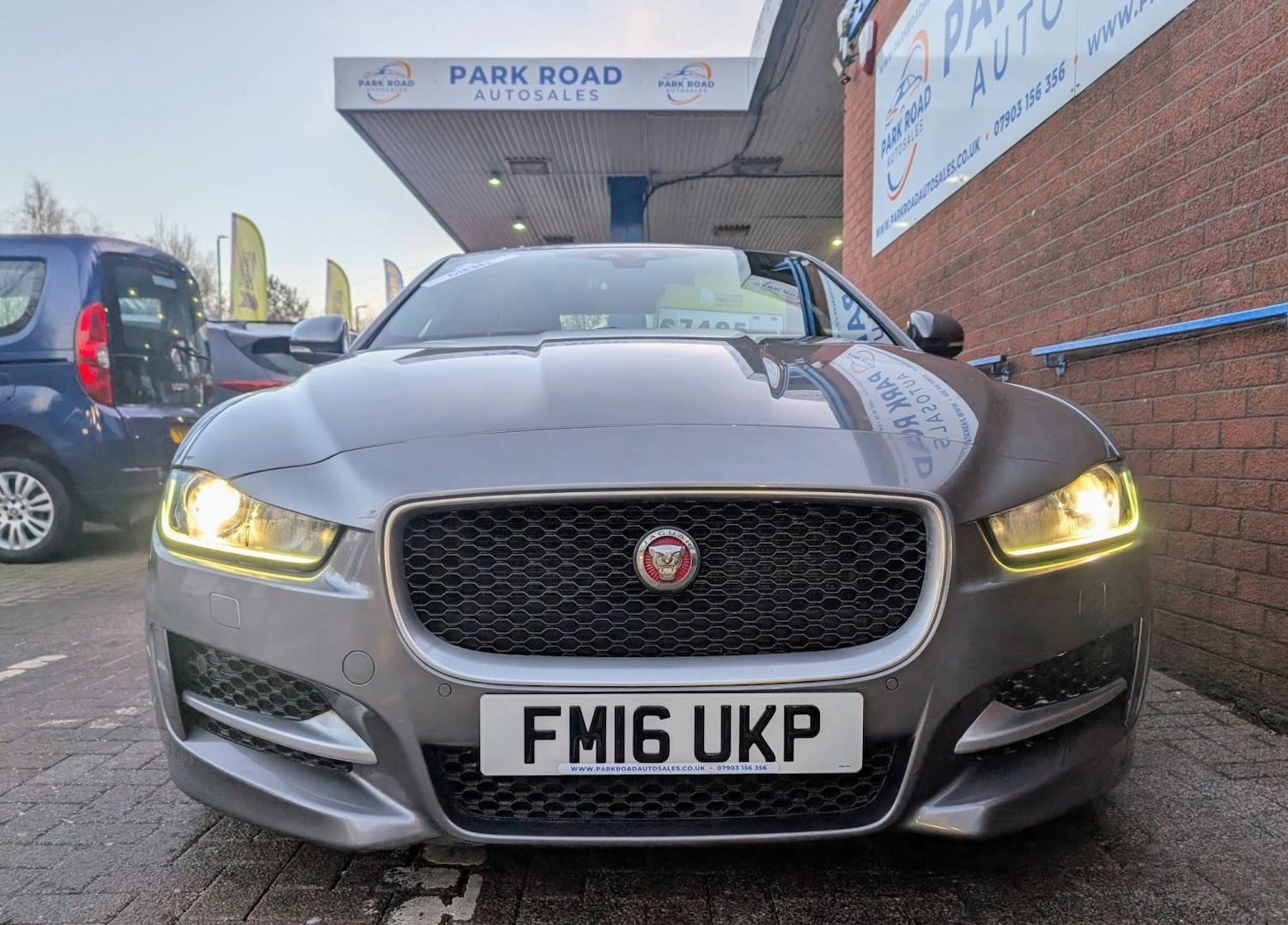 Used Jaguar XE 2016 for sale - 77083310: Photo 6