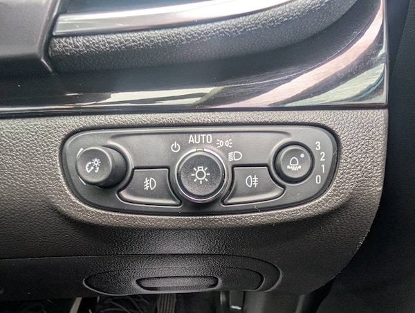Used Vauxhall Mokka X 2017 for sale - 76246081: Photo 28