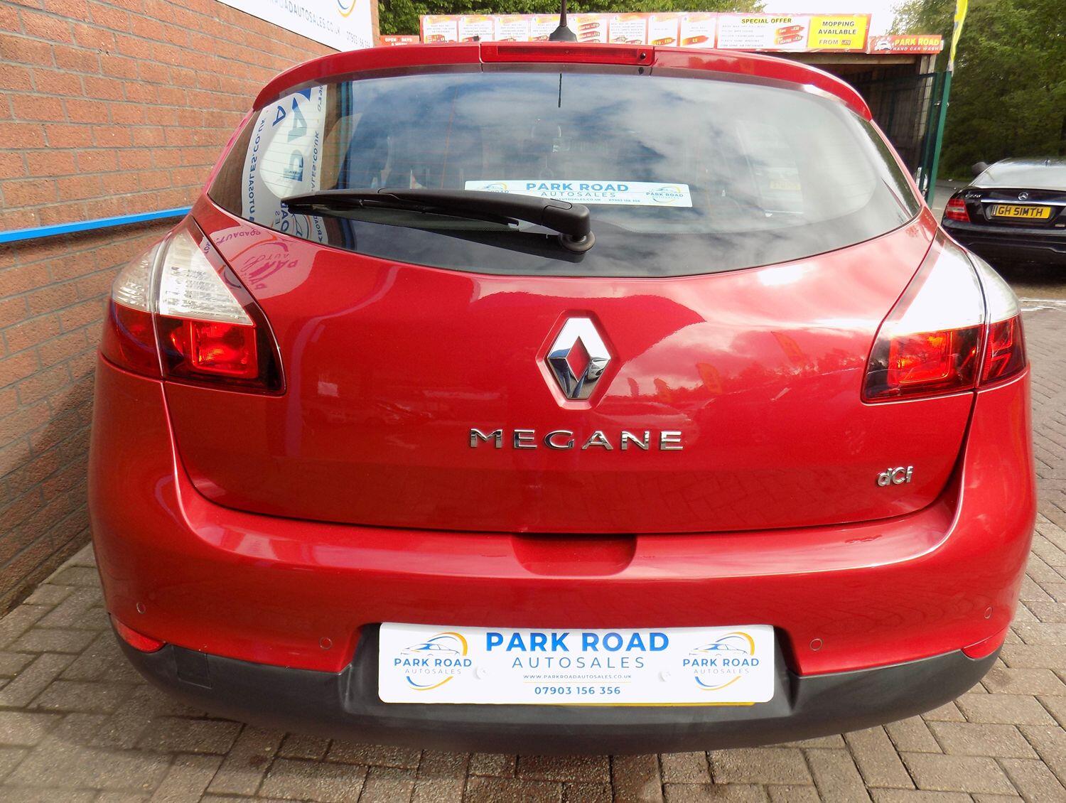 Used Renault Megane 2015 for sale - 76794106: Photo 8