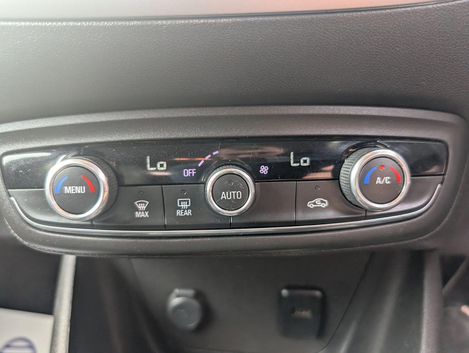 Used Vauxhall Crossland X 2018 for sale - 76449391: Photo 24