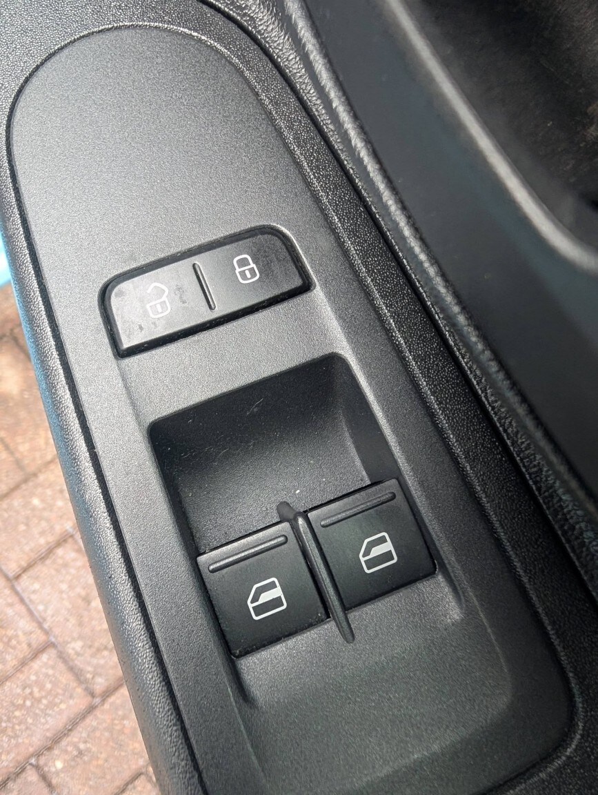 Used Volkswagen up! 2017 for sale - 77813131: Photo 20