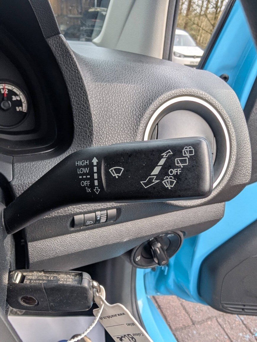 Used Volkswagen up! 2017 for sale - 77813131: Photo 25