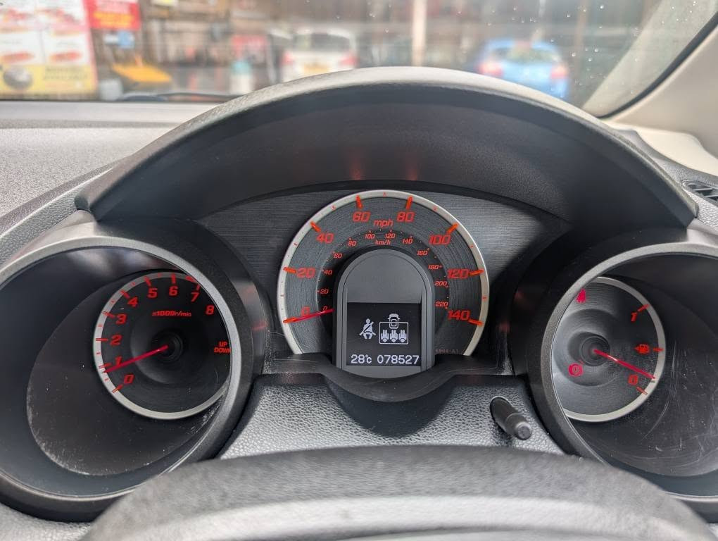 Used Honda Jazz 2012 for sale - 76794097: Photo 27