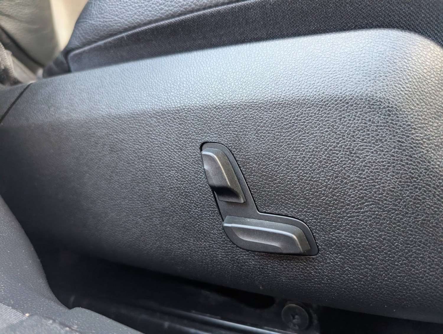 Used Mercedes-Benz E Class 2011 for sale - 77709033: Photo 23