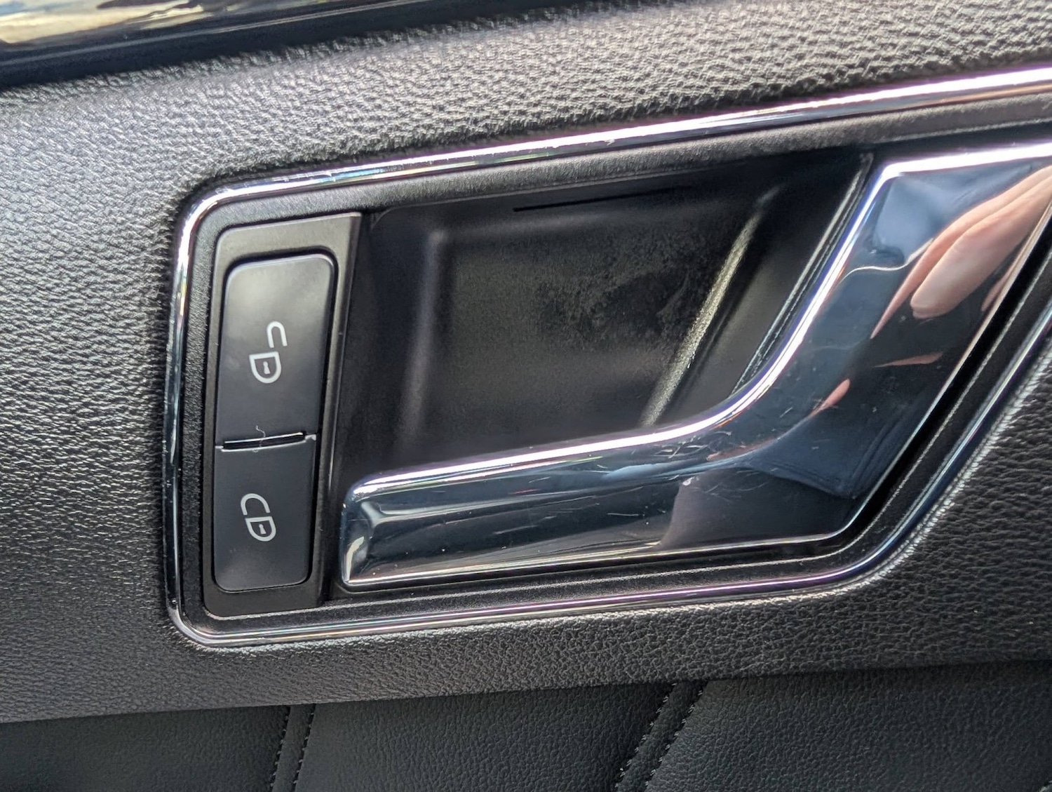 Used Mercedes-Benz E Class 2011 for sale - 77709033: Photo 30