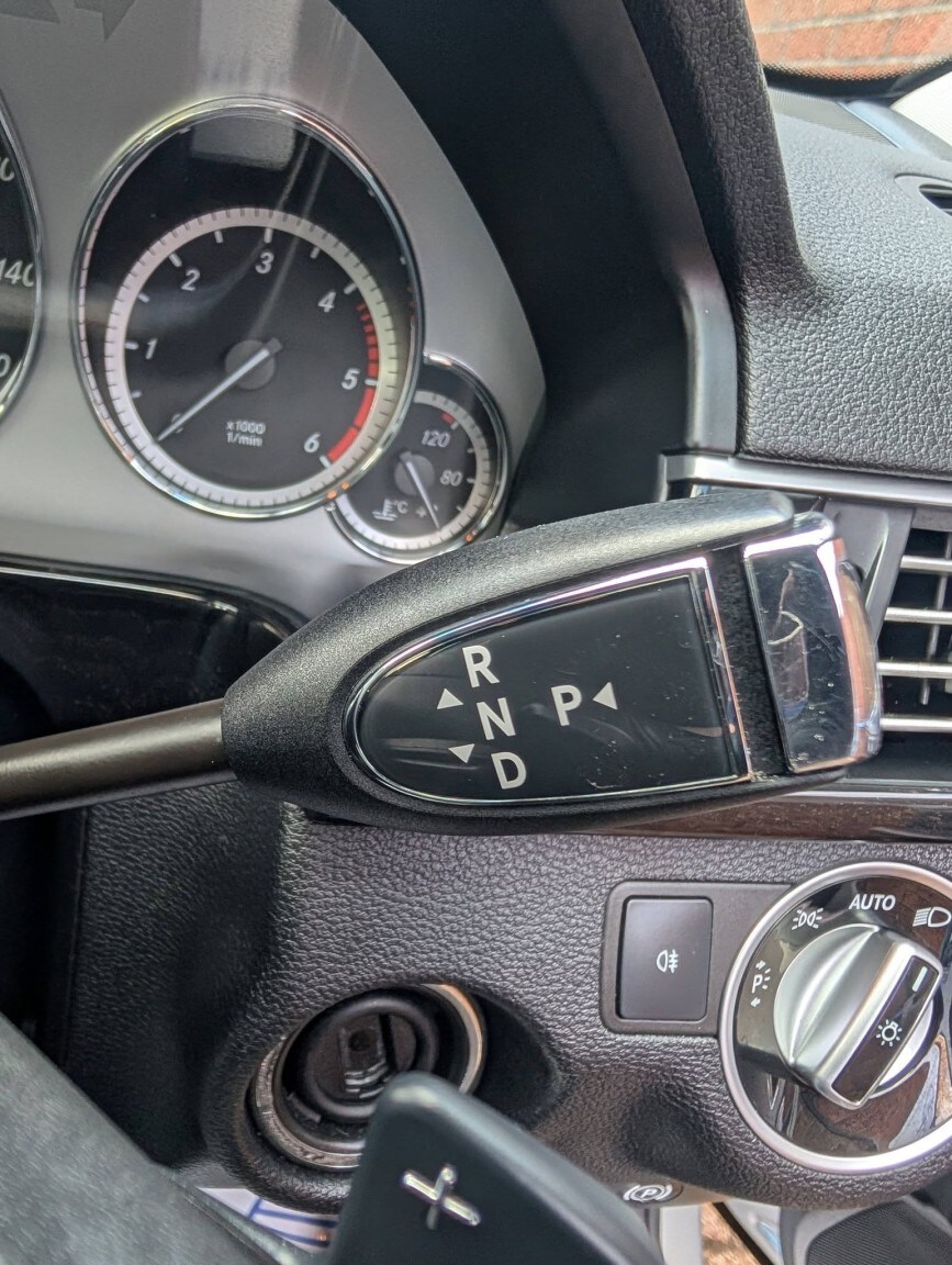 Used Mercedes-Benz E Class 2011 for sale - 77709033: Photo 33