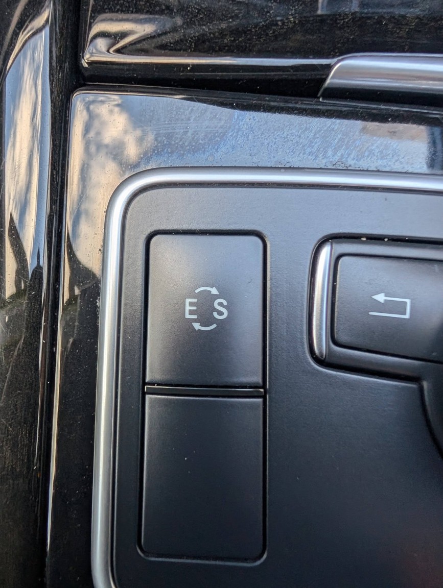 Used Mercedes-Benz E Class 2011 for sale - 77709033: Photo 42