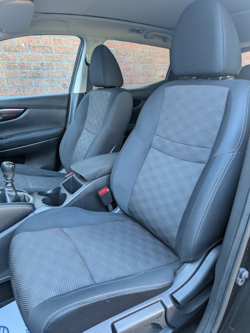 Used Nissan Qashqai 2015 for sale - 77997201: Photo 15