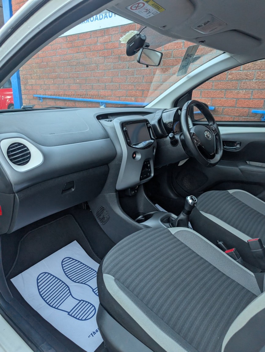 Used Toyota AYGO 2019 for sale - 76712552: Photo 17