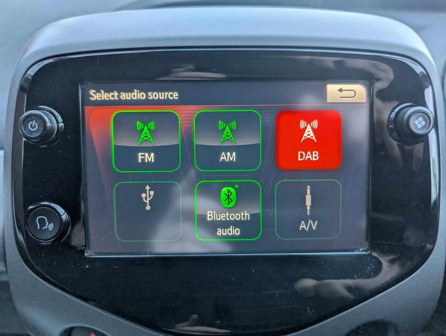 Used Toyota AYGO 2019 for sale - 76712552: Photo 30