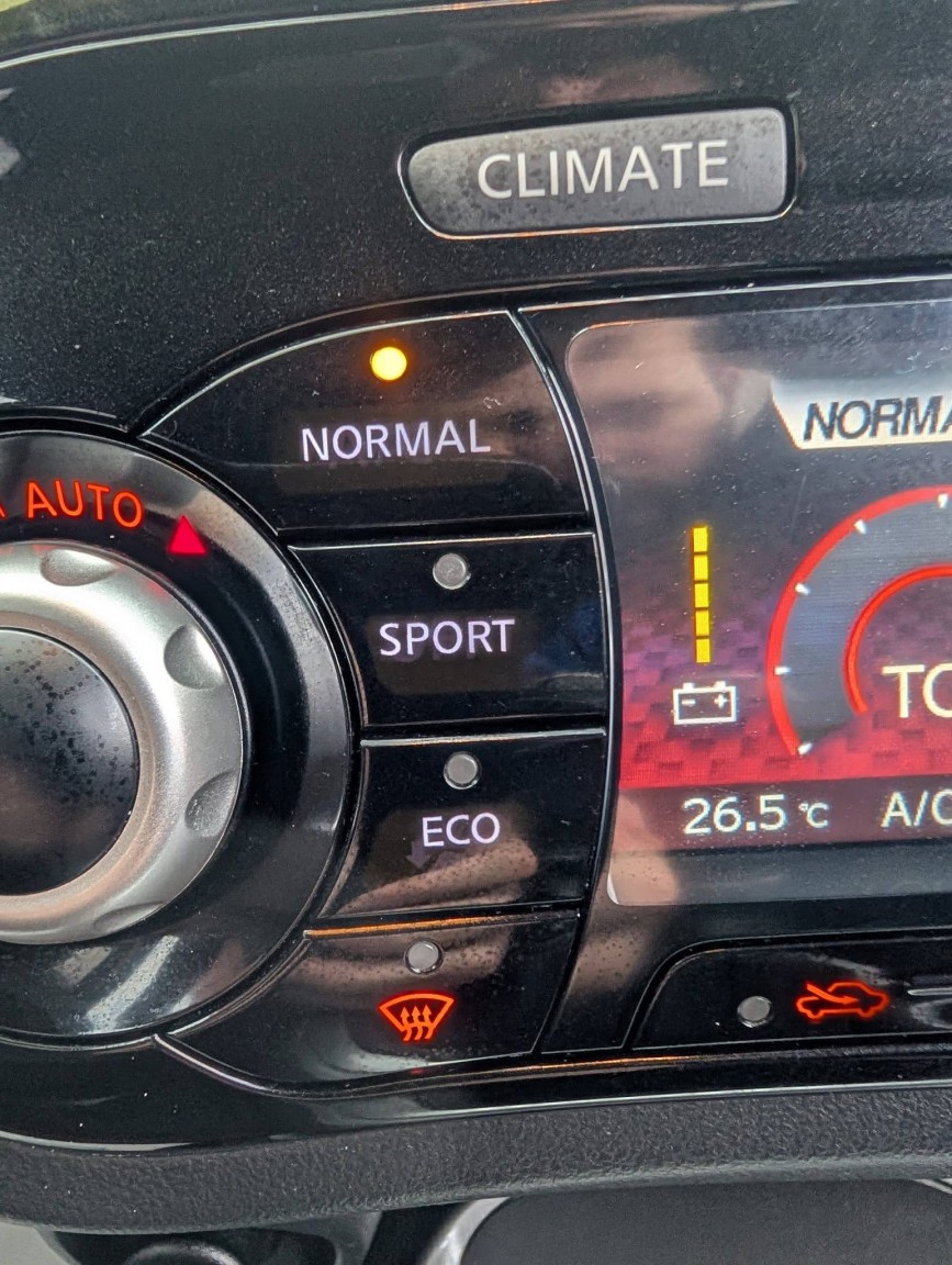 Used Nissan Juke 2017 for sale - 77028042: Photo 32