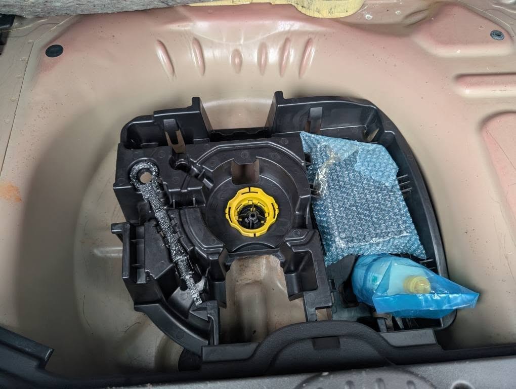 Used Citroen C3 Picasso 2015 for sale - 77027962: Photo 32