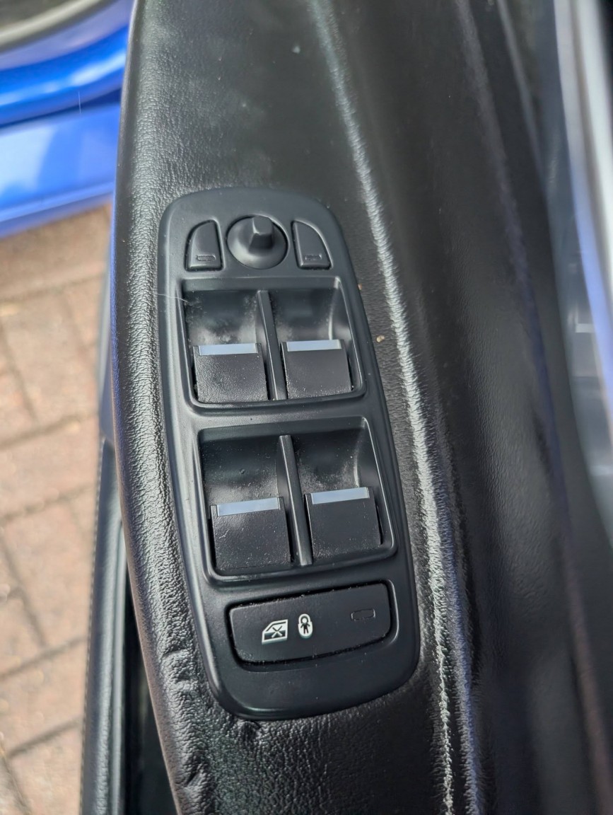 Used Jaguar XE 2019 for sale - 77423332: Photo 20