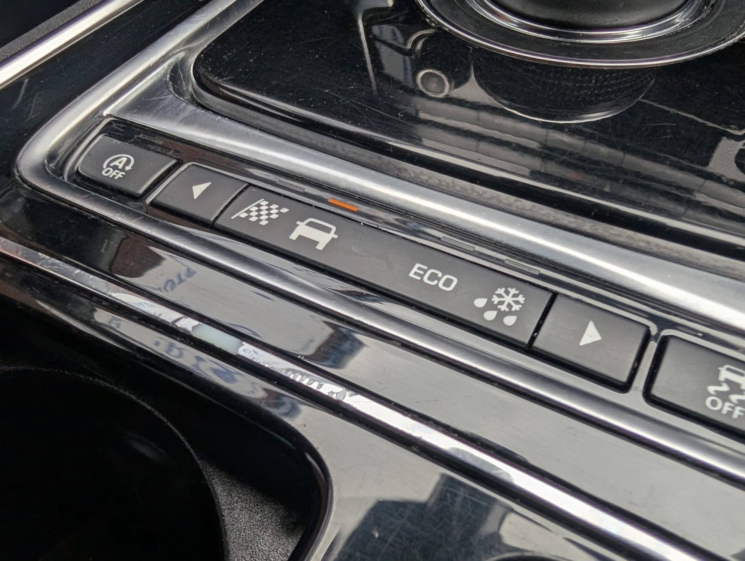 Used Jaguar XE 2019 for sale - 77423332: Photo 38