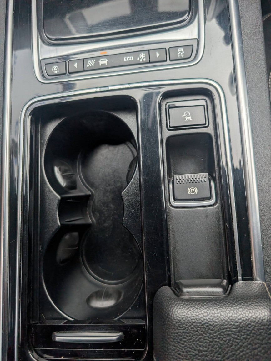 Used Jaguar XE 2019 for sale - 77423332: Photo 39