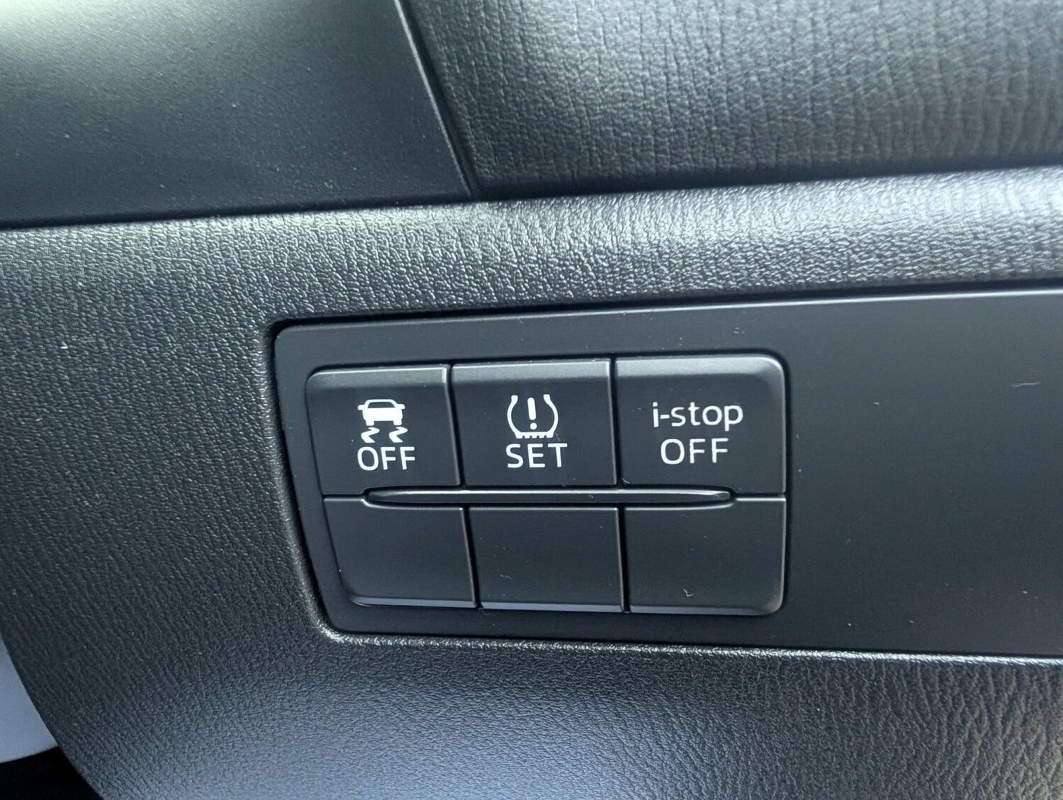 Used Mazda Mazda3 2016 for sale - 77997267: Photo 25