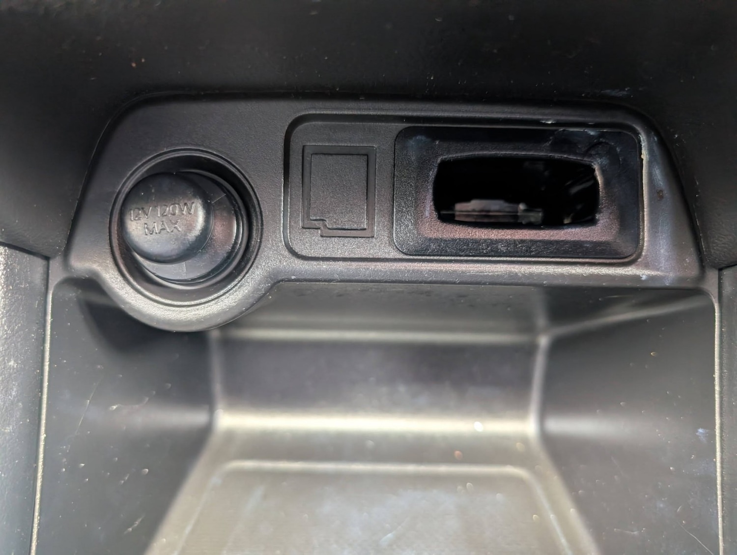 Used Mitsubishi Outlander 2014 for sale - 77997271: Photo 30