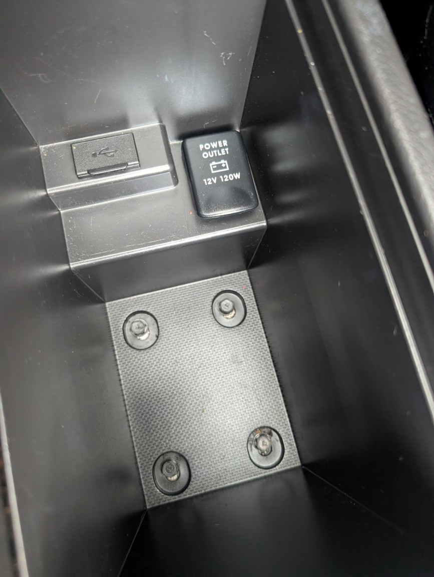 Used Mitsubishi Outlander 2014 for sale - 77997271: Photo 35