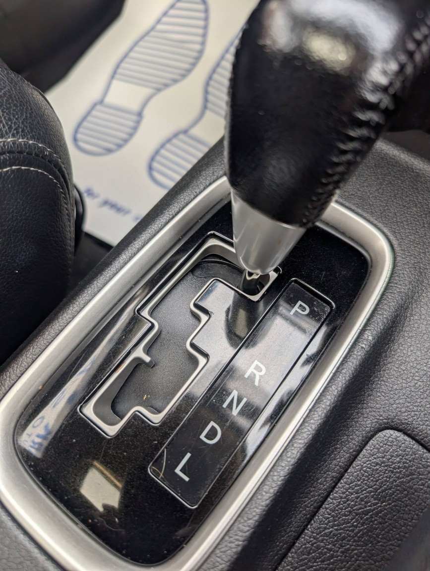 Used Mitsubishi Outlander 2014 for sale - 77997271: Photo 45