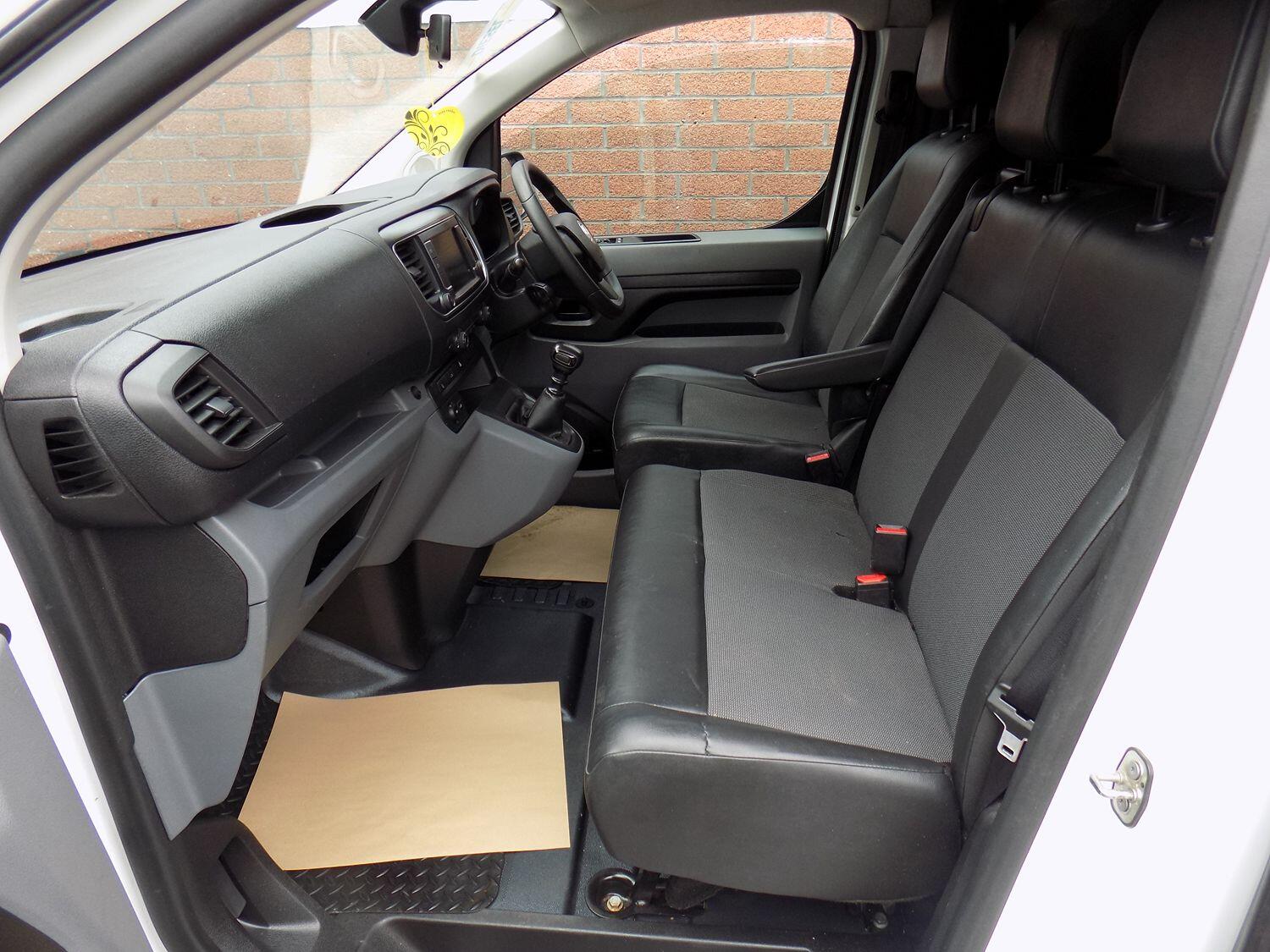 Used Vauxhall Vivaro 2020 for sale - 77103479: Photo 14
