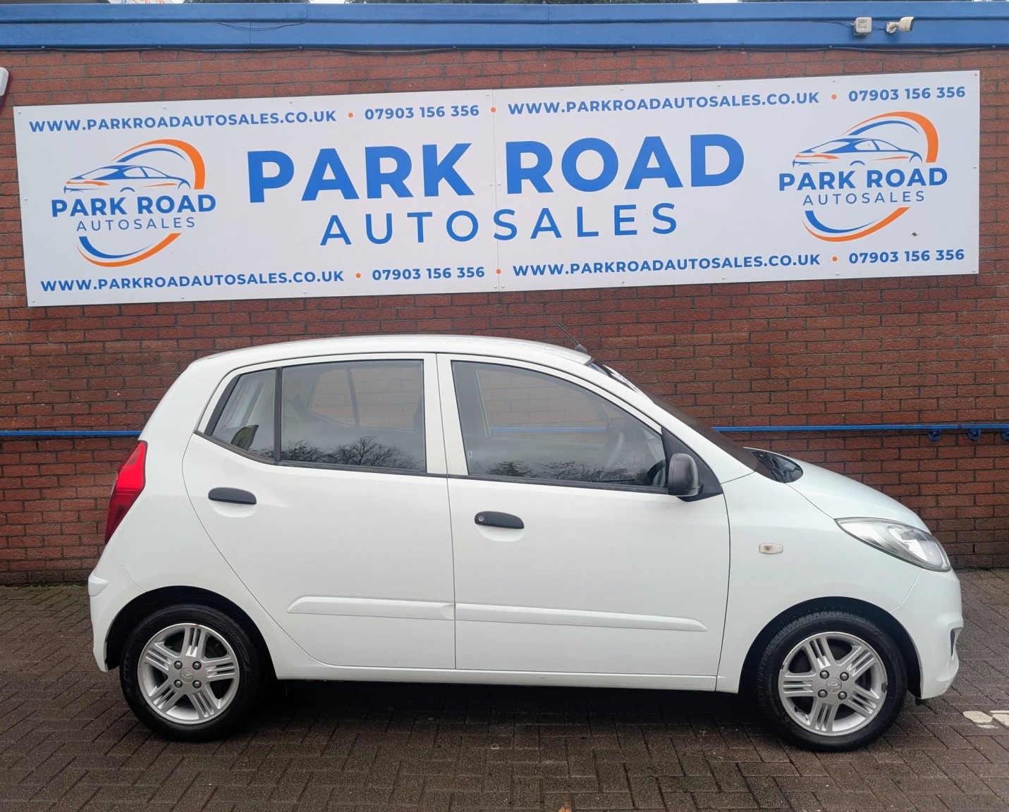 Used Hyundai i10 2012 for sale - 76769882: Photo 9