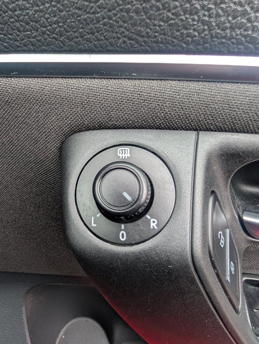 Used Volkswagen Polo 2016 for sale - 76497440: Photo 34