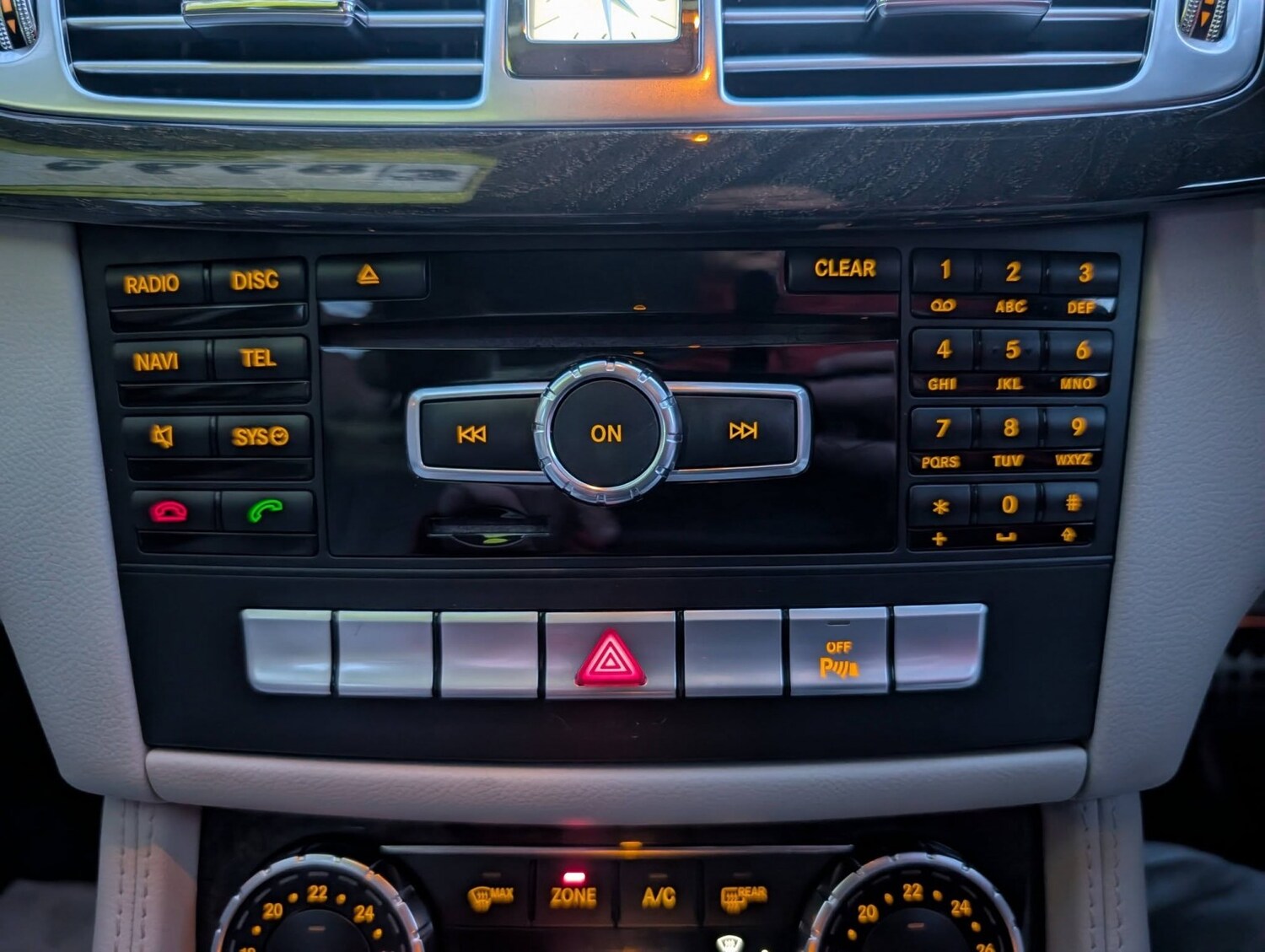 Used Mercedes-Benz CLS 2013 for sale - 77501478: Photo 43