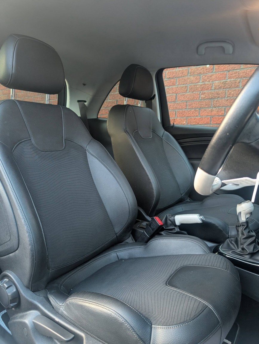 Used Vauxhall ADAM 2015 for sale - 77027900: Photo 17