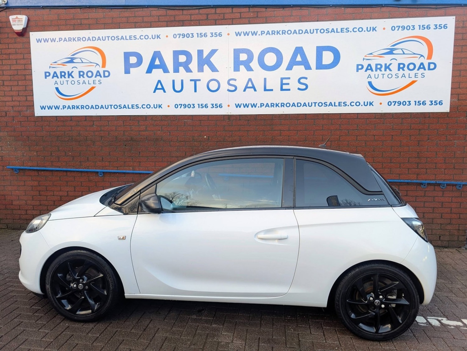 Used Vauxhall ADAM 2015 for sale - 77027900: Photo 8