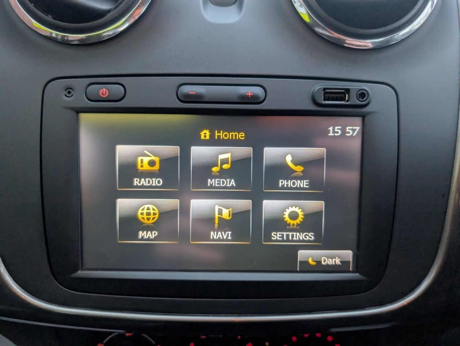 Used Dacia Sandero Stepway 2014 for sale - 77997198: Photo 27