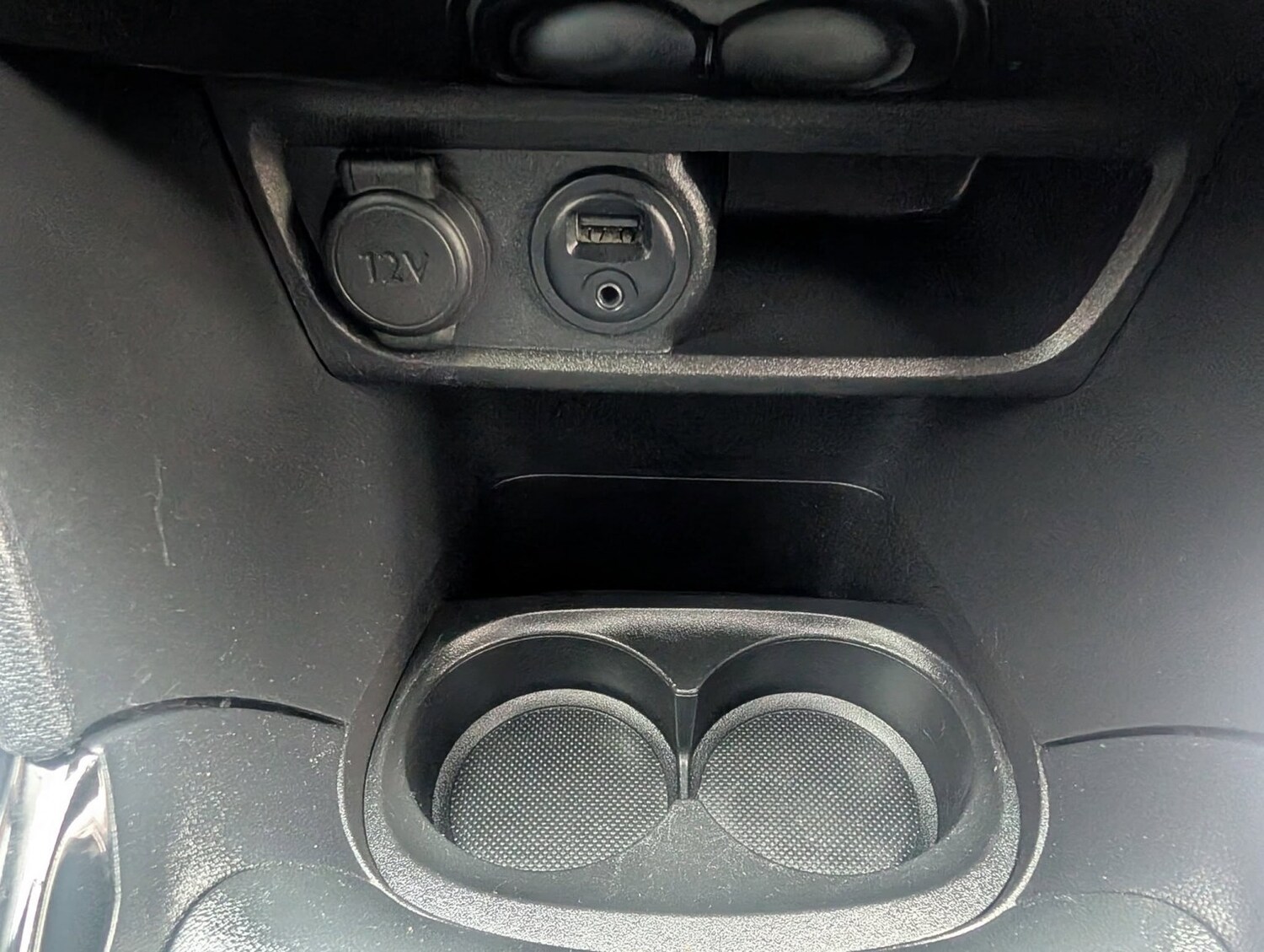 Used Peugeot 2008 2015 for sale - 77813116: Photo 37