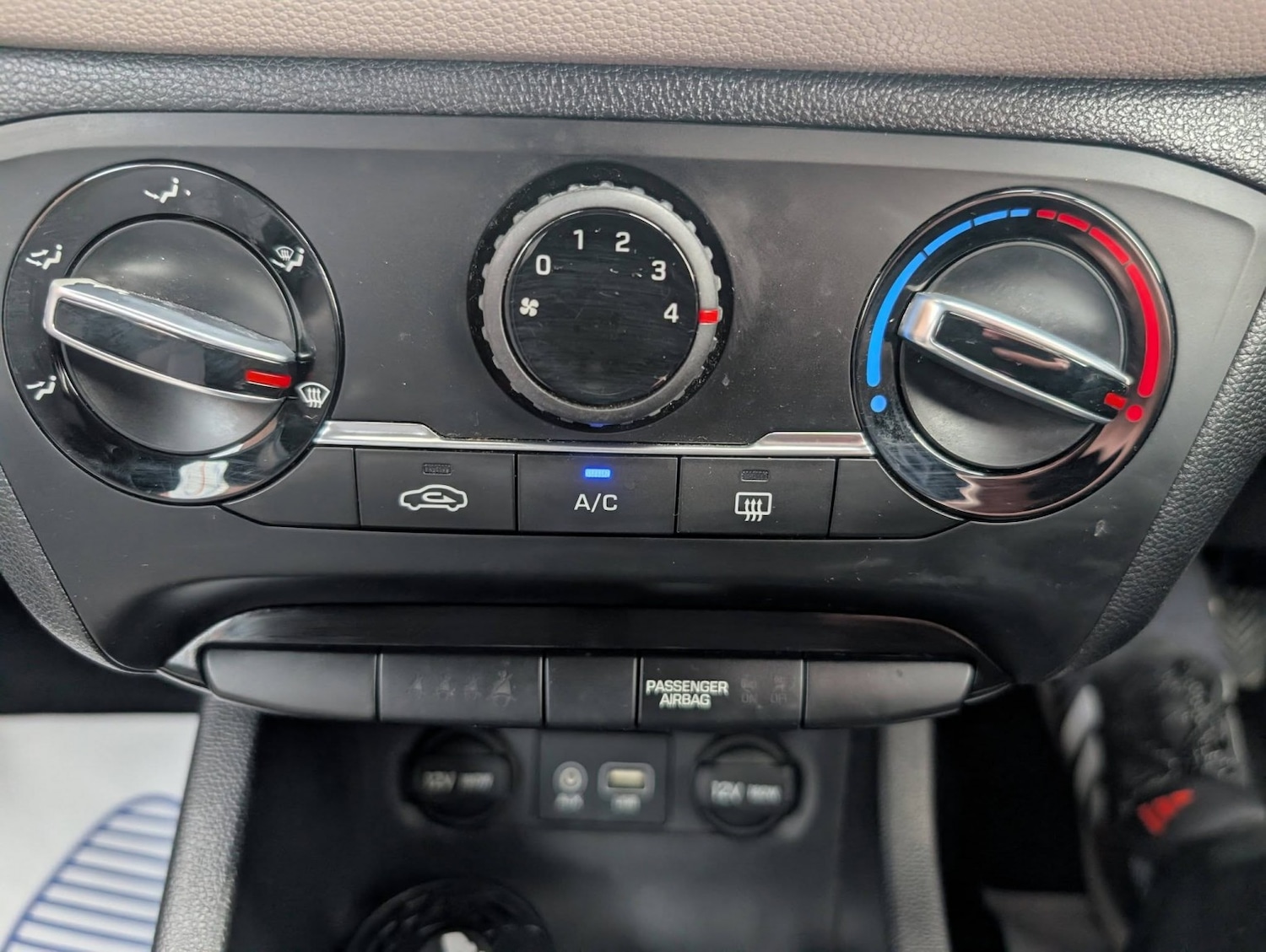 Used Hyundai i20 2015 for sale - 77881094: Photo 28