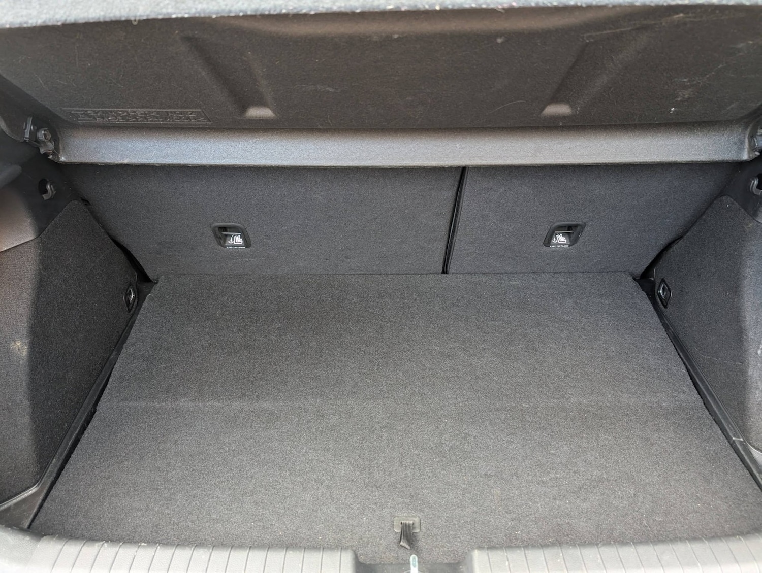 Used Hyundai i20 2015 for sale - 77881094: Photo 35