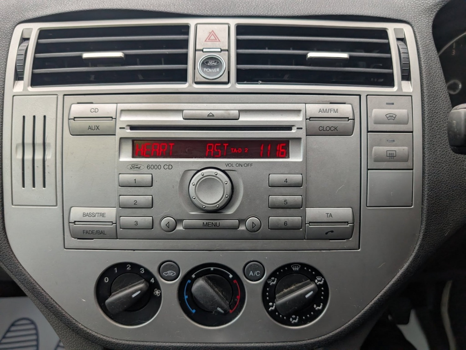 Used Ford Kuga 2010 for sale - 76837082: Photo 22