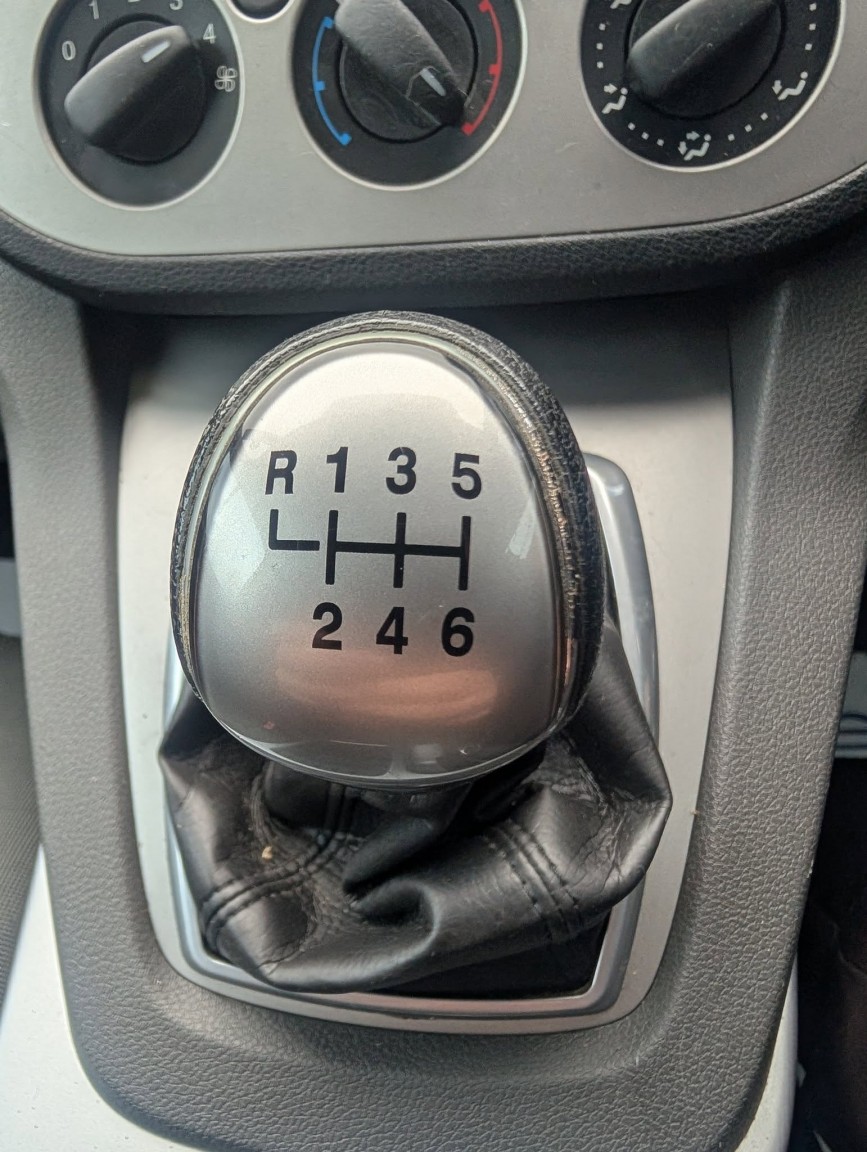 Used Ford Kuga 2010 for sale - 76837082: Photo 24