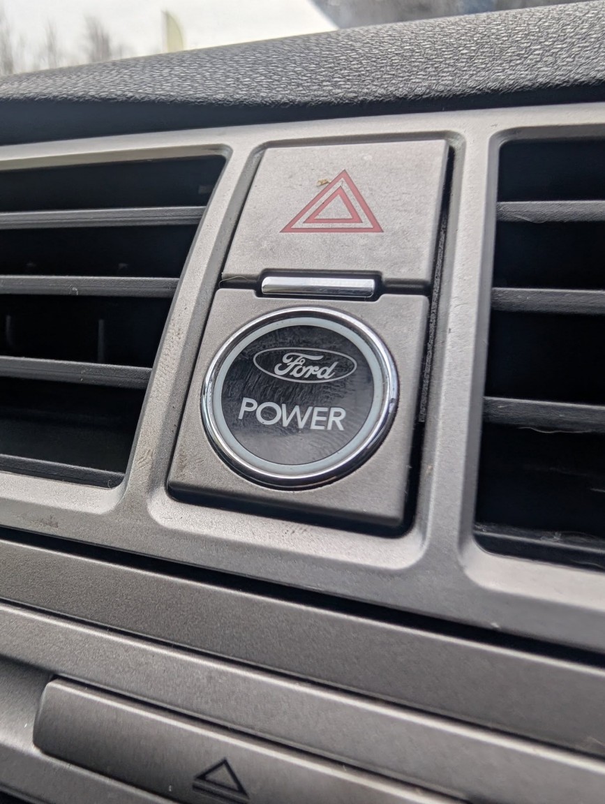 Used Ford Kuga 2010 for sale - 76837082: Photo 25