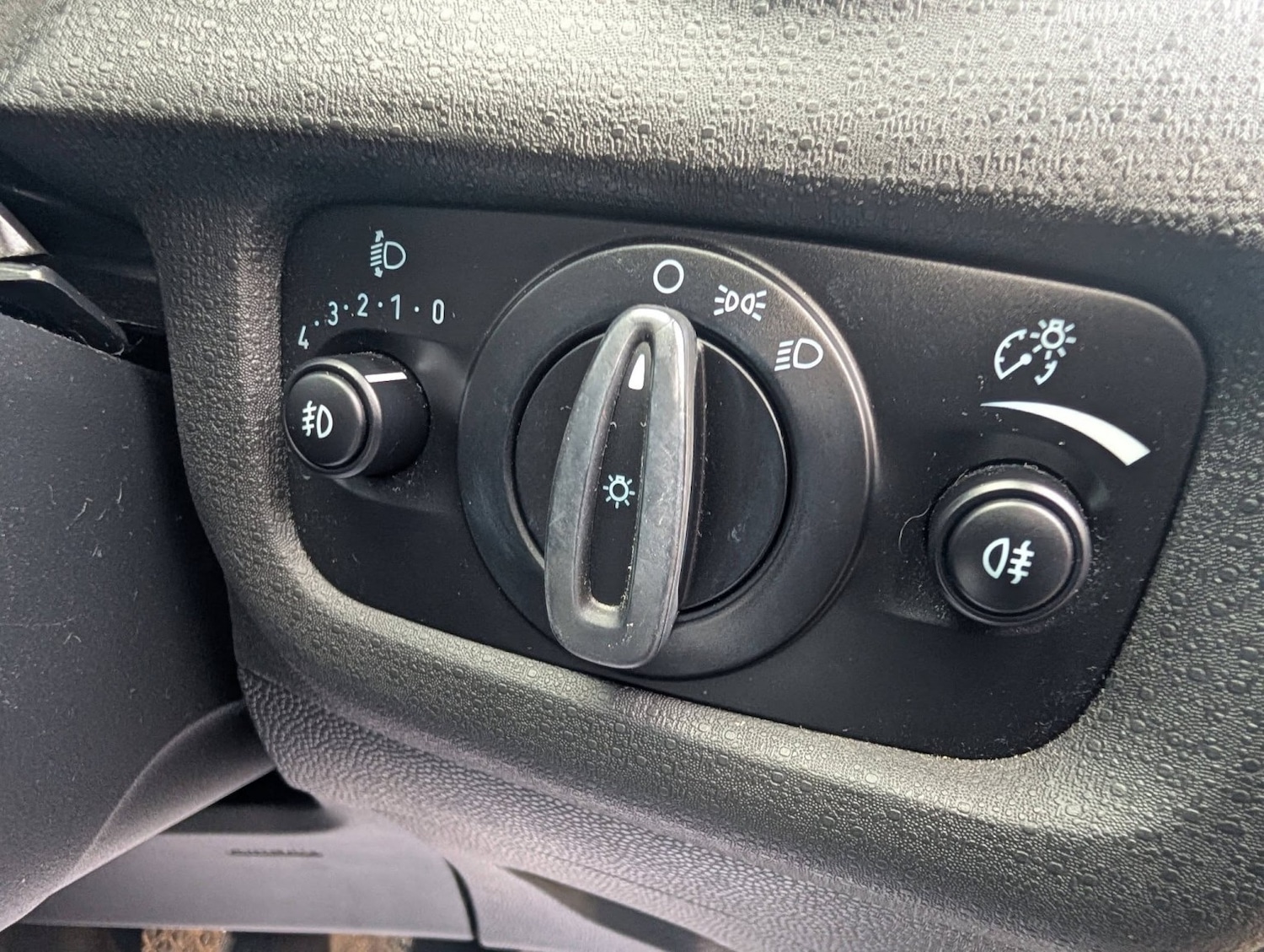 Used Ford Fiesta 2015 for sale - 77798599: Photo 19