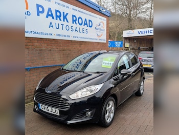 Used Ford Fiesta 2015 for sale - 77798599: Photo