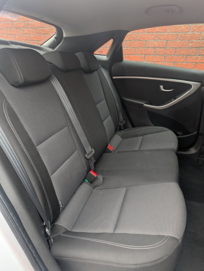 Used Hyundai i30 2013 for sale - 76817576: Photo 14