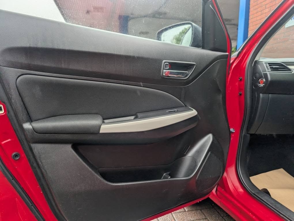 Used Suzuki Swift 2017 for sale - 76769652: Photo 19