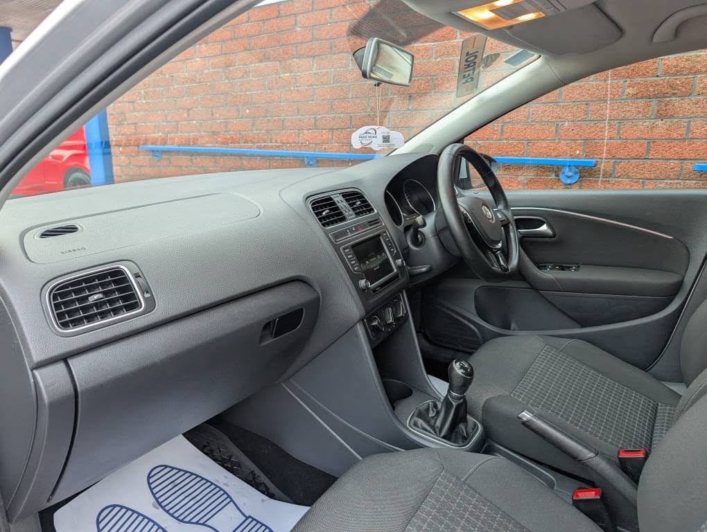 Used Volkswagen Polo 2015 for sale - 77465019: Photo 18