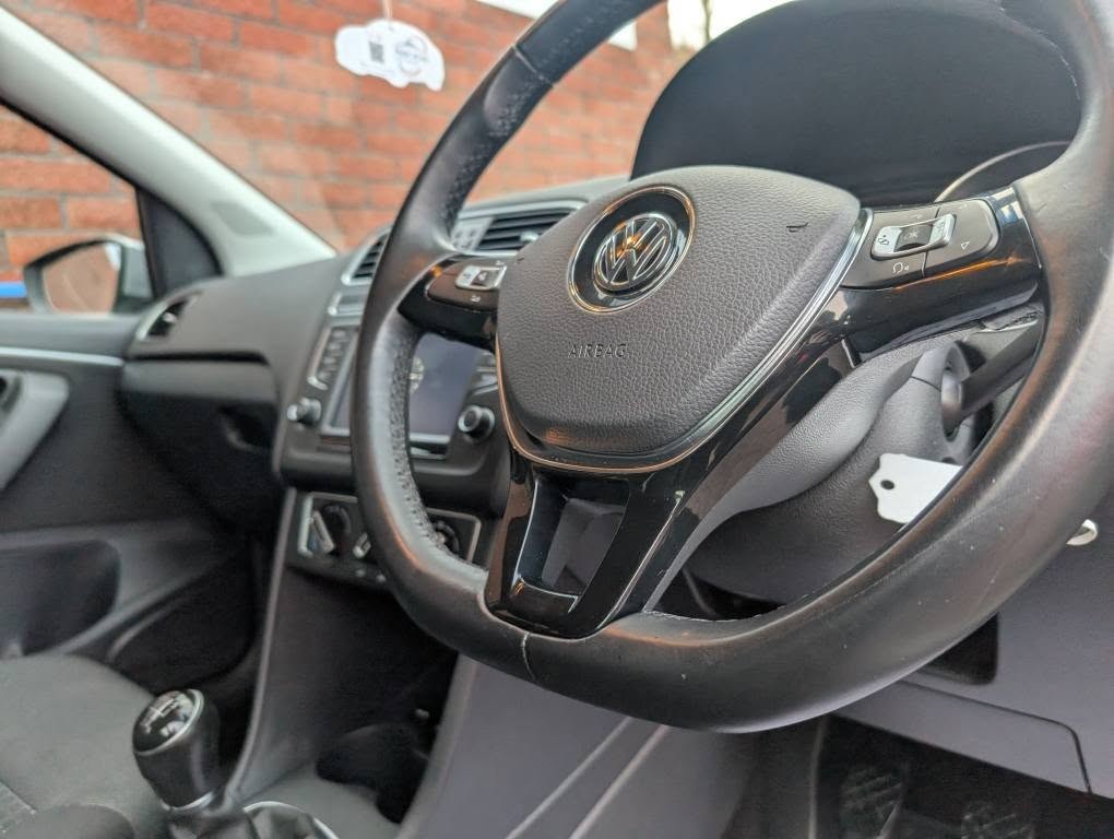 Used Volkswagen Polo 2015 for sale - 77465019: Photo 20