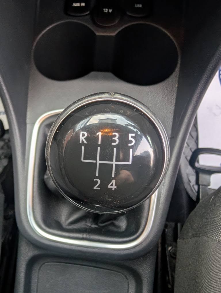 Used Volkswagen Polo 2015 for sale - 77465019: Photo 28