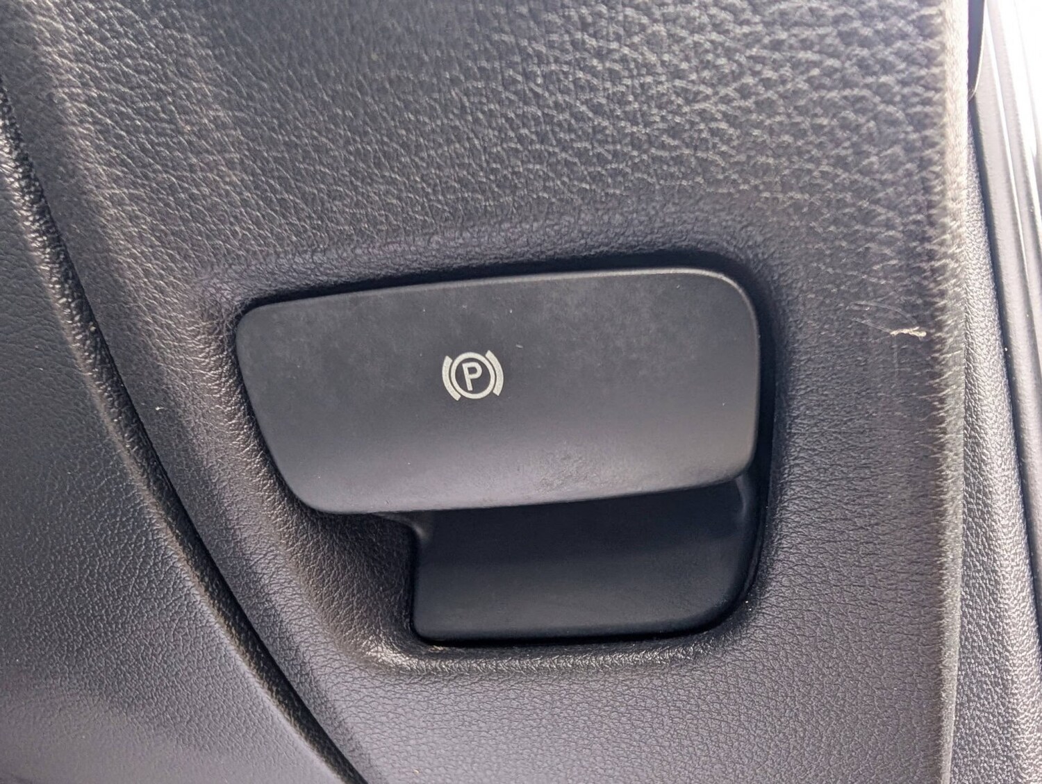 Used Audi Q7 2014 for sale - 77822190: Photo 43