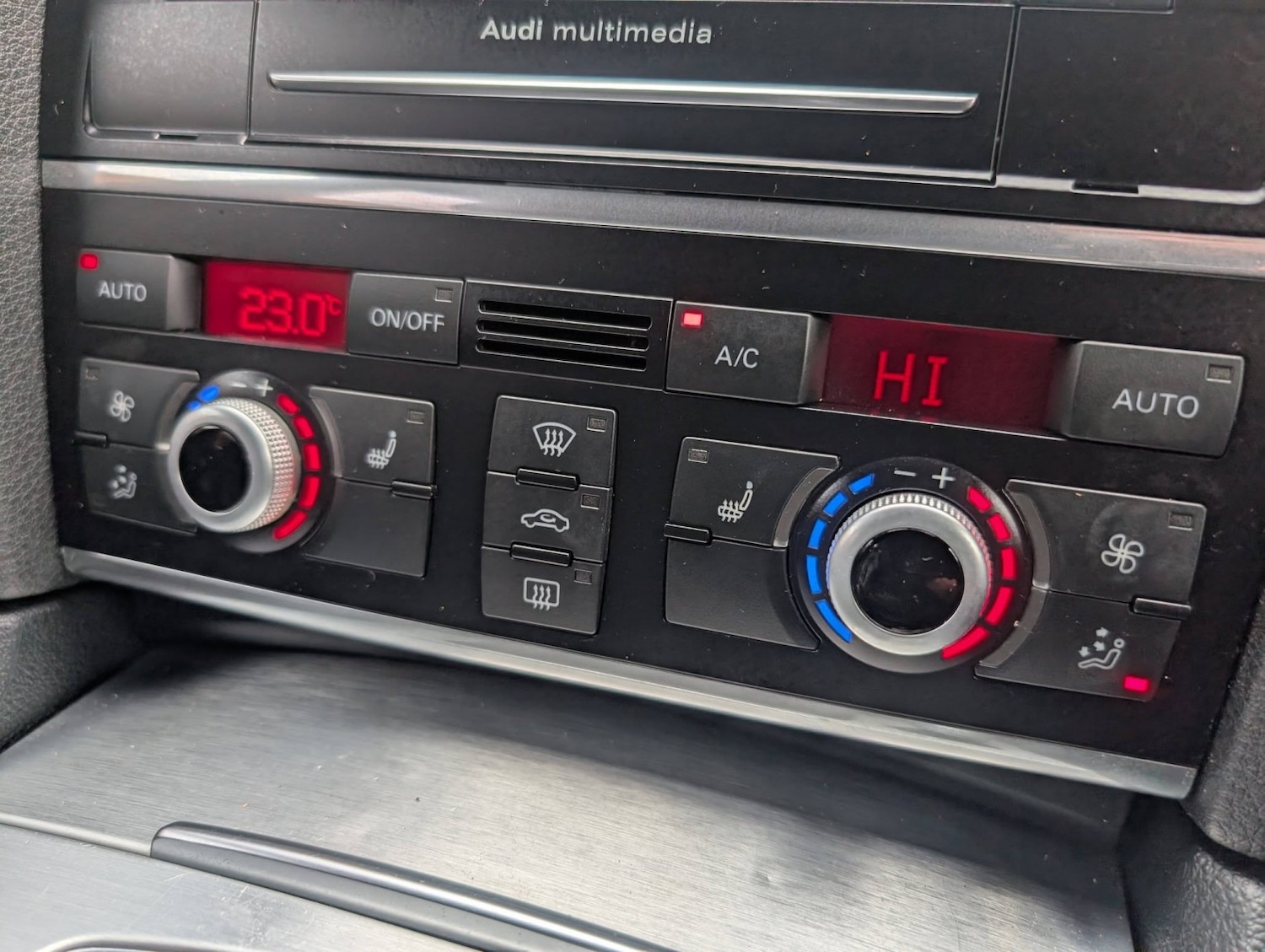 Used Audi Q7 2014 for sale - 77822190: Photo 55