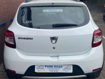 Used Dacia Sandero Stepway 2016 for sale - 75366963: Photo