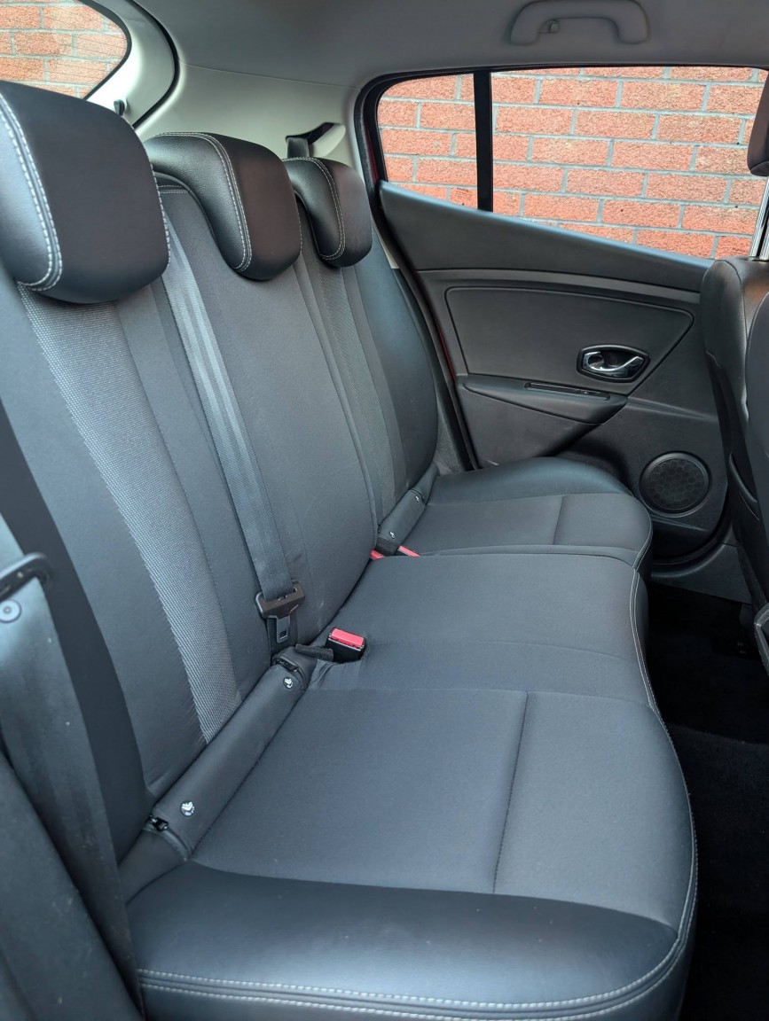 Used Renault Megane 2015 for sale - 76974410: Photo 15