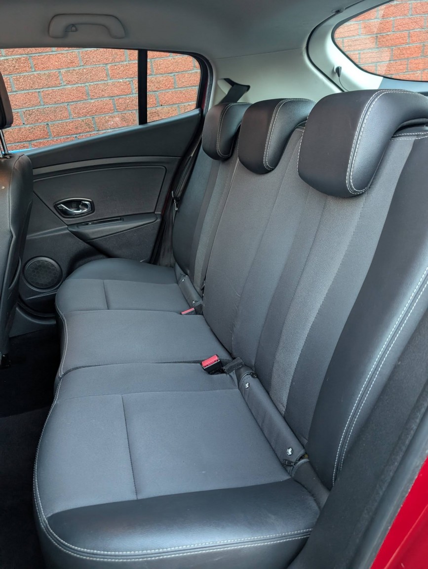 Used Renault Megane 2015 for sale - 76974410: Photo 16