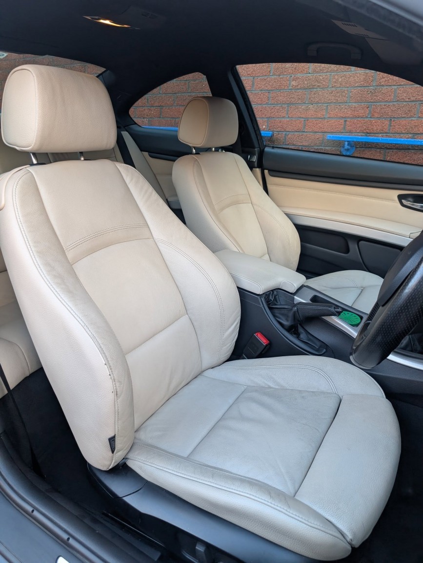 Used BMW 3 Series 2010 for sale - 76643458: Photo 12