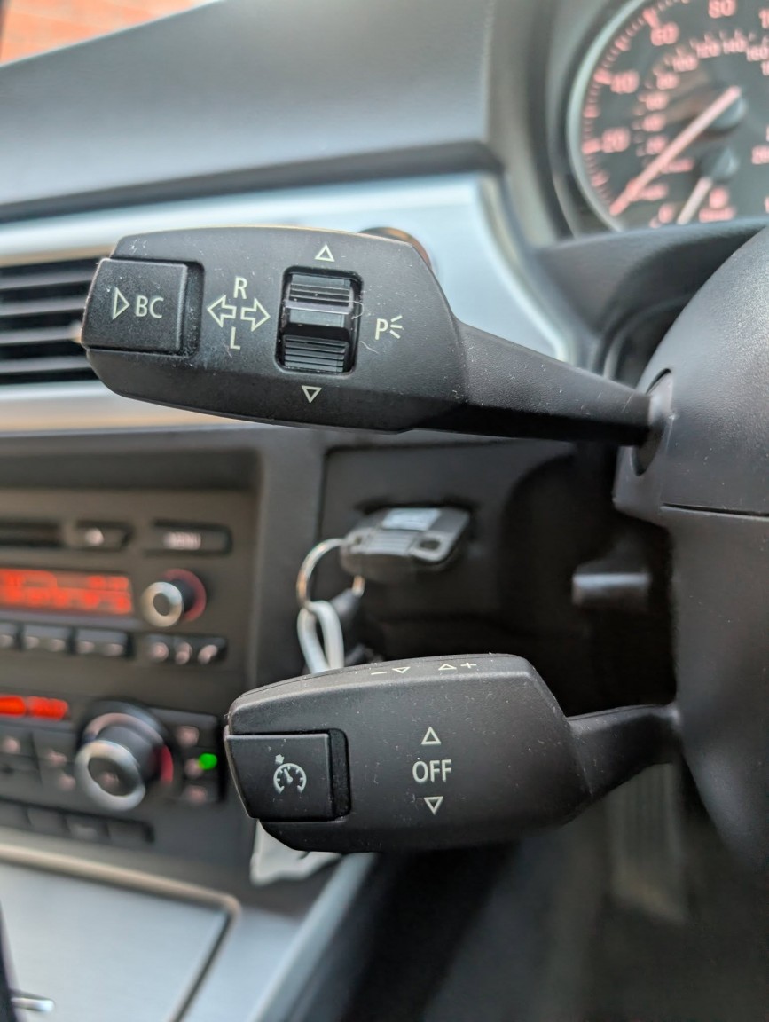 Used BMW 3 Series 2010 for sale - 76643458: Photo 26